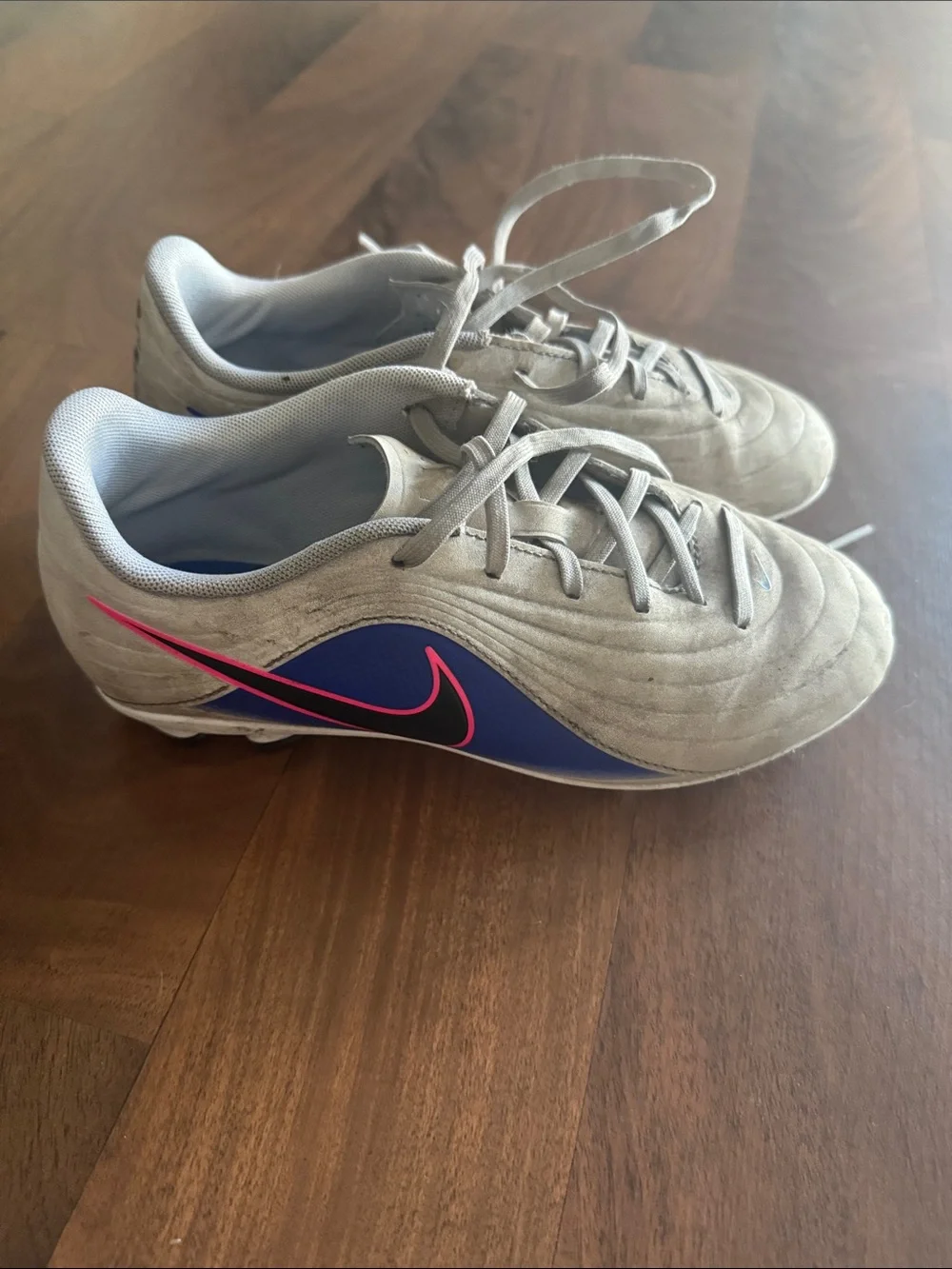 Nike Kids Gray Cleats with Blue Panel and Pink Swoosh